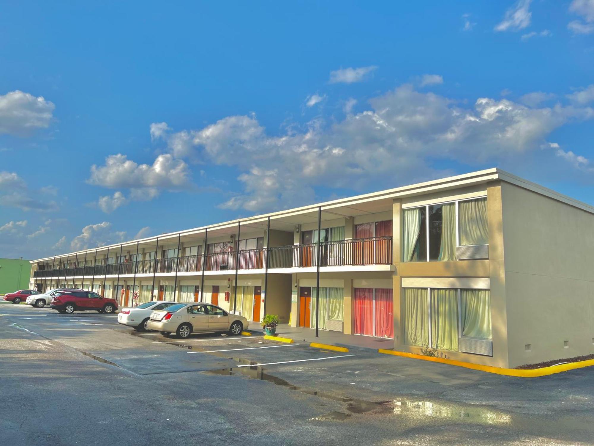 River Palm Hotel Melbourne Exterior photo